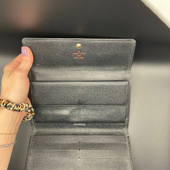 Louis Vuitton Porte-Tresor Epi Leather International Wallet Black - Picture 3 of 5